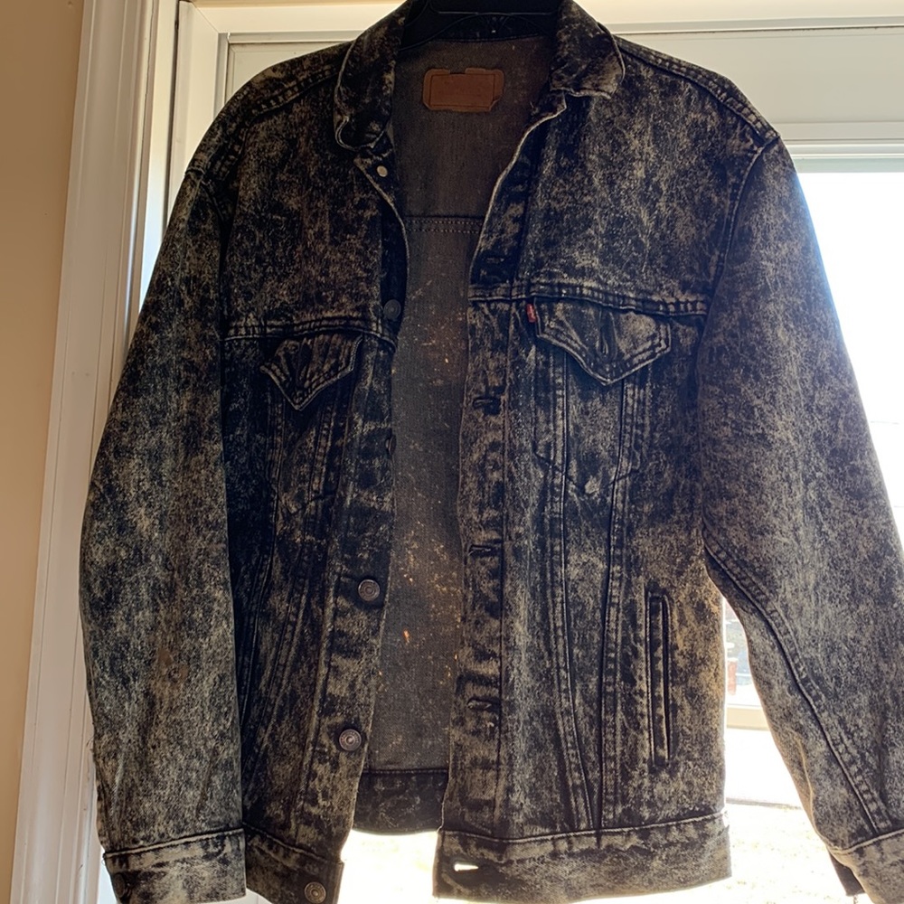 Levis Distressed Jean Jacket